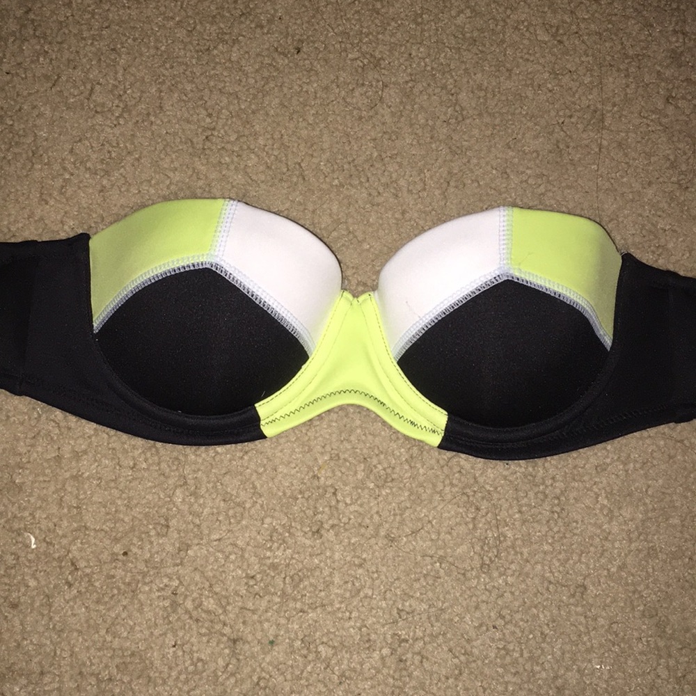 Victoria’s Secret push-up bikini